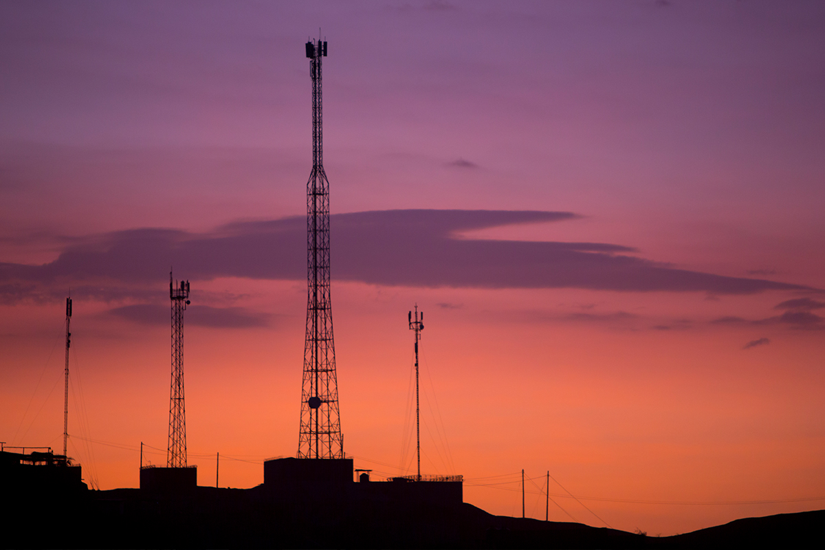 Soluciones de Energía Y Comunicaciones - Prefabricados De Hormigón.