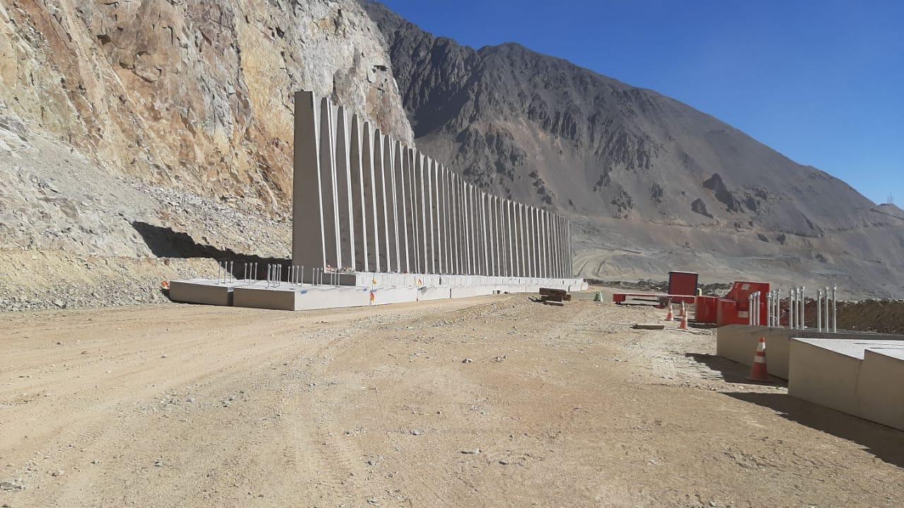 Proyecto Muro De Contención Los Bronces para Anglo American / Minería